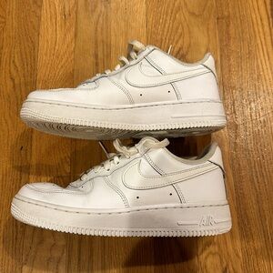 Women’s Nike Air Force 1 size 7.5